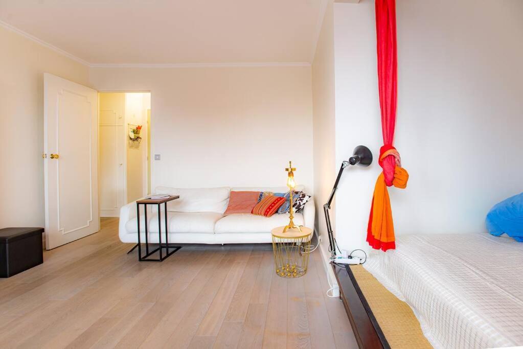 Studio With Balcony Paris Eksteriør bilde
